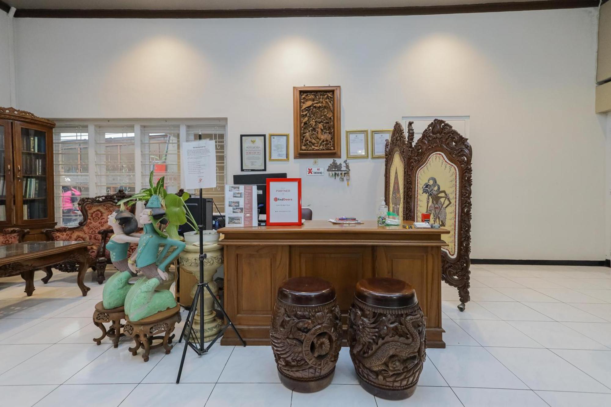Reddoorz Plus At Swun Stay Raya Langsep Malang Eksteriør billede