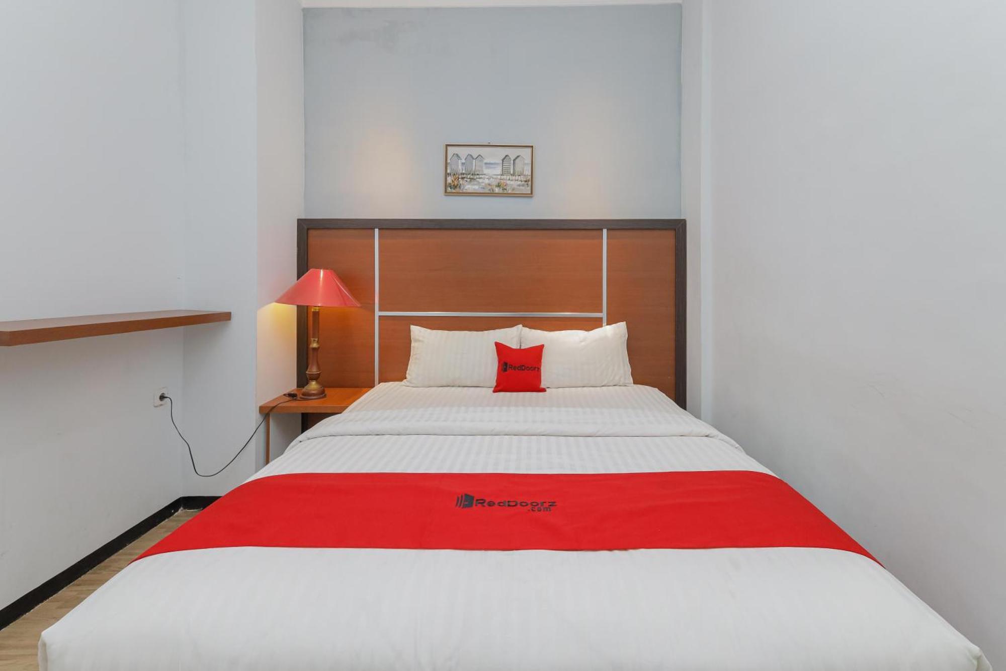 Reddoorz Plus At Swun Stay Raya Langsep Malang Eksteriør billede