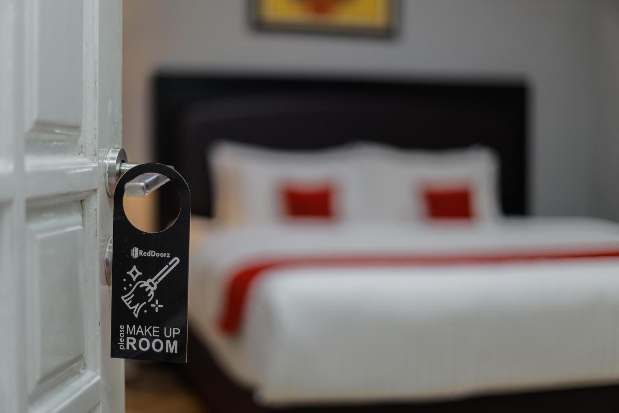 Reddoorz Plus At Swun Stay Raya Langsep Malang Eksteriør billede