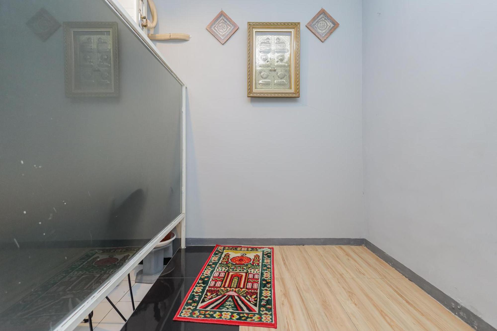 Reddoorz Plus At Swun Stay Raya Langsep Malang Eksteriør billede
