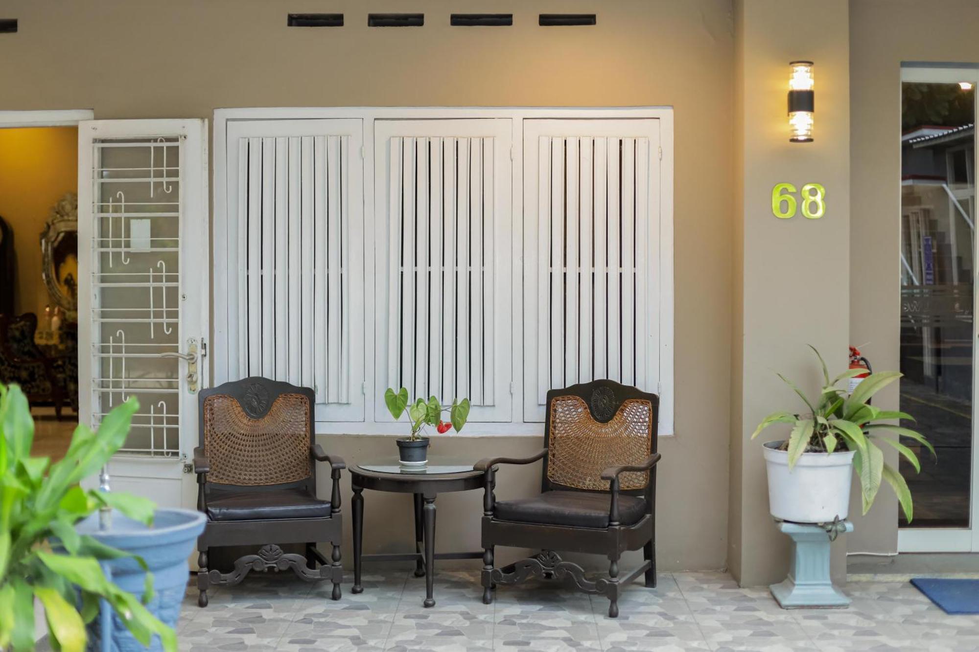 Reddoorz Plus At Swun Stay Raya Langsep Malang Eksteriør billede